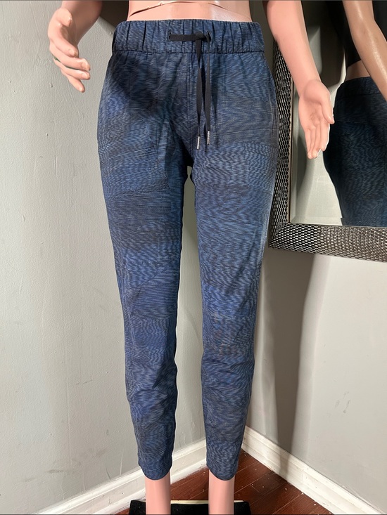 lululemon athletica Pants - Lululemon Womens 6 On The Fly Pant Linear Flux Battleship
Multicolor Blue EUC
